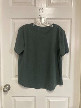 Lululemon Athletica Crew Neck T-Shirt green size small Women's